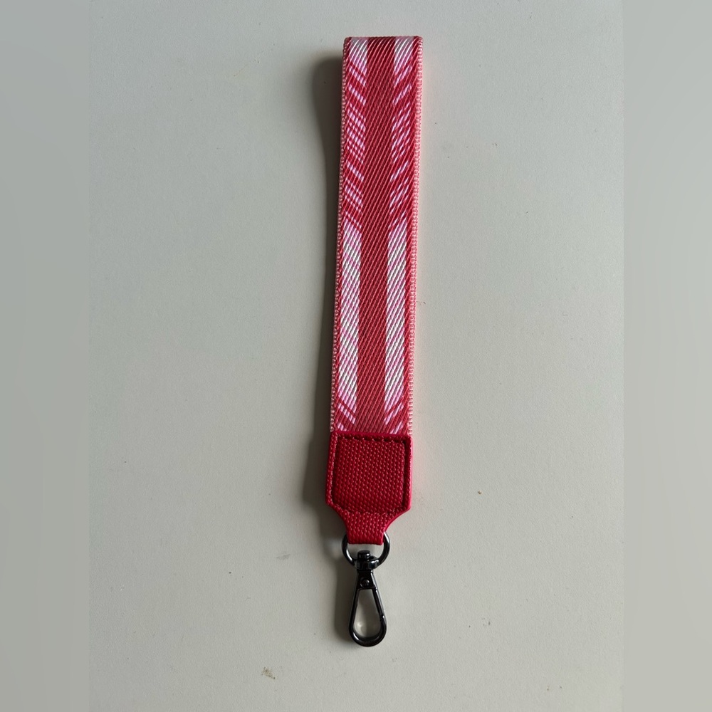 LUG SASHAY MATTE LUXE WRISTLET RUBY RED NEW